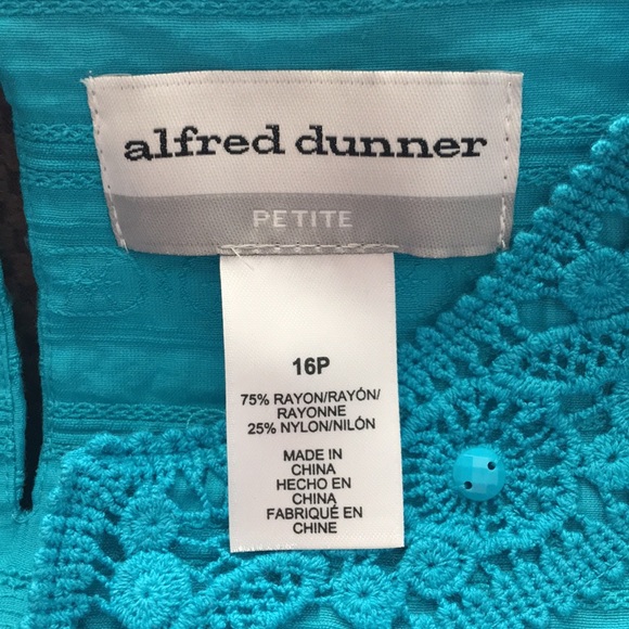 Blouse - Picture 3 of 5